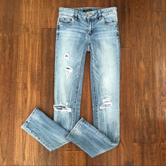 White House Black Market Distressed Jeans - Picture 1 of 8